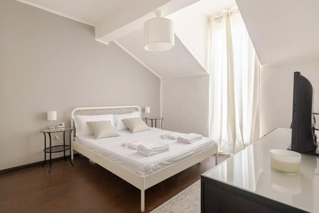 Sky-View Flat In Milan Apartment Exterior photo